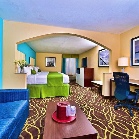 Best Western Plus Savannah Airport Inn And Suites Екстер'єр фото